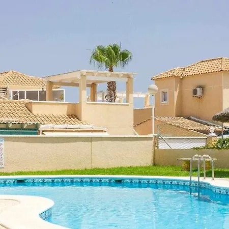 Bungalow Pink Sunny Apartment Torrevieja